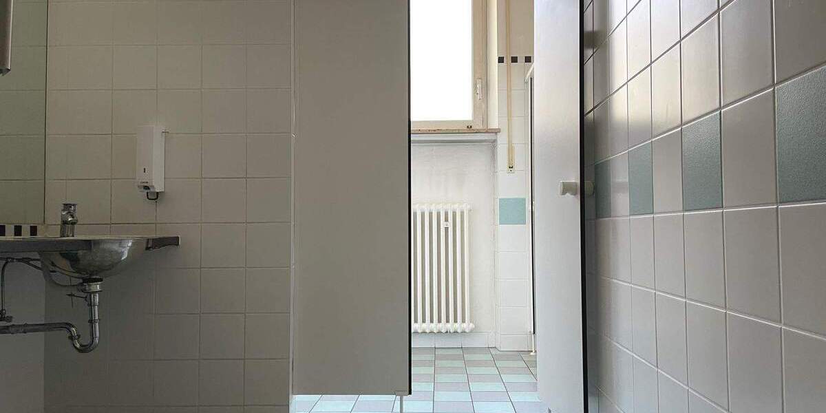 Gewerbeobjekt Bamberg Gereuth - 8 Zimmer, 338 m&sup2;, 2.960&euro; | Angebot:25734006