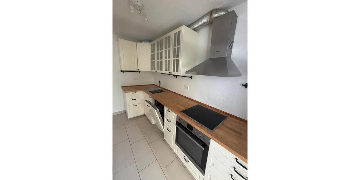 Erdgeschoßwohnung Böblingen - 3 Zimmer, 90 m&sup2;, 1.400&euro; | Angebot:26639169