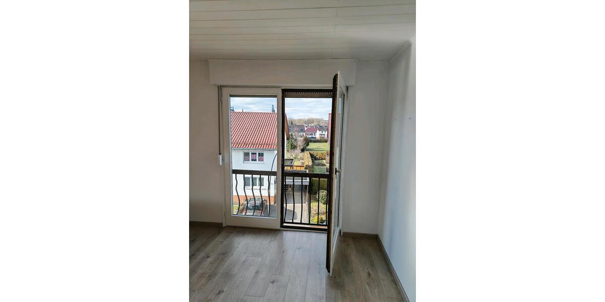 Dachgeschoßwohnung Romrod - 1 Zimmer, 84 m&sup2;, 850&euro; | Angebot:24849498