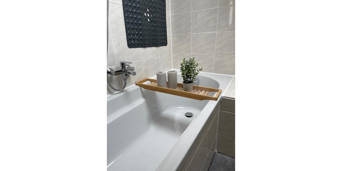 Dachgeschoßwohnung Bad Pyrmont - 2 Zimmer, 50 m&sup2;, 890&euro; | Angebot:26031893