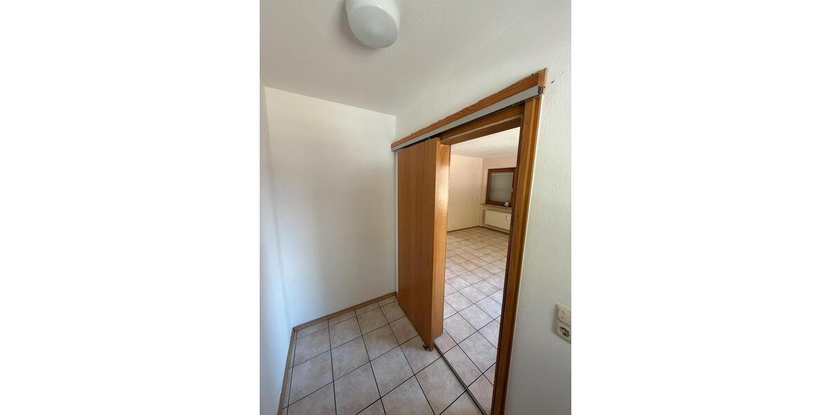 Etagenwohnung Essenbach - 4 Zimmer, 103 m&sup2;, 1.250&euro; | Angebot:26413742
