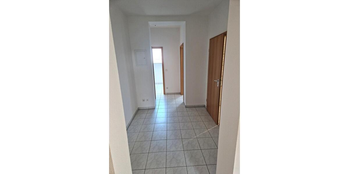 Dachgeschoßwohnung Merseburg - 2 Zimmer, 67 m&sup2;, 530&euro; | Angebot:26236506