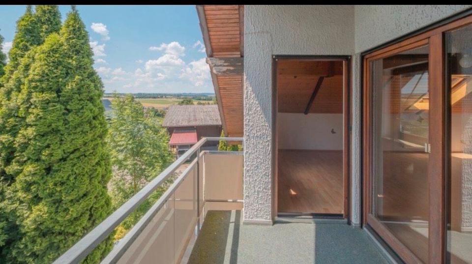 Dachgeschoßwohnung Sulz am Neckar - 3 Zimmer, 86 m&sup2;, 850&euro; | Angebot:24952153