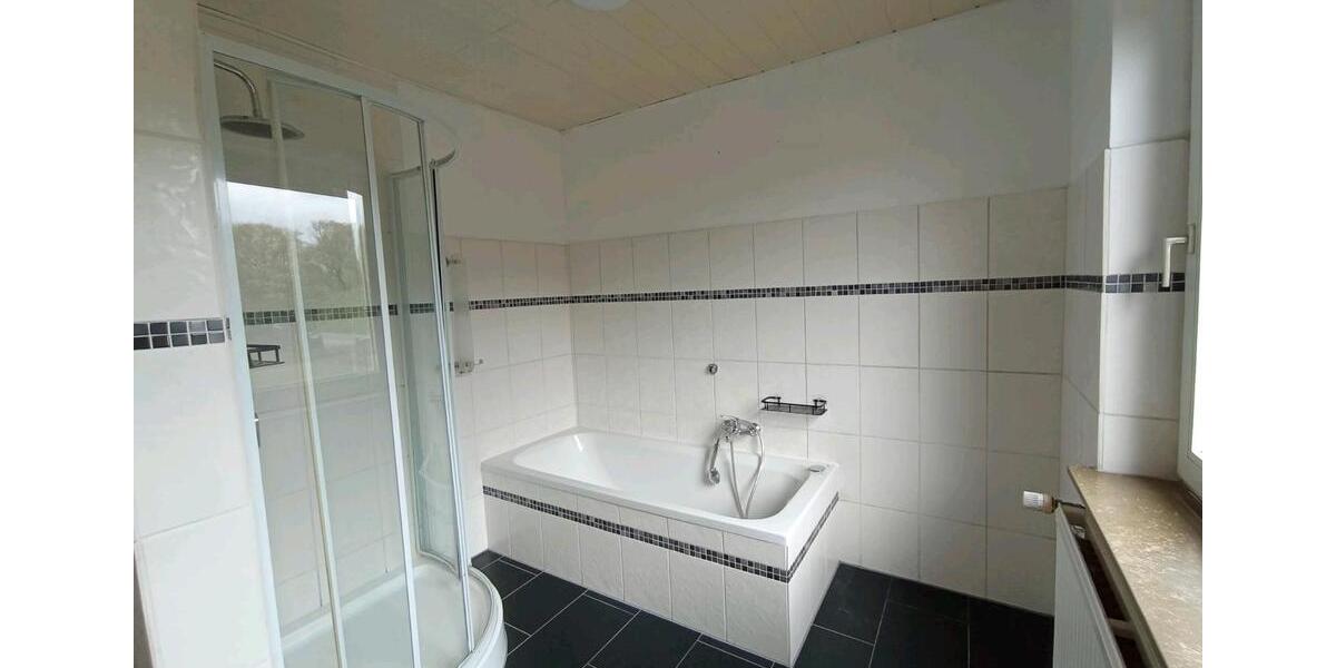 Einfamilienhaus Drochtersen - 6 Zimmer, 120 m&sup2;, 1.150&euro; | Angebot:26235025