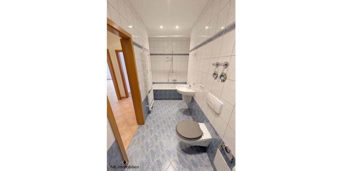 Etagenwohnung Zwickau Innenstadt - 2 Zimmer, 55 m&sup2;, 400&euro; | Angebot:26763897