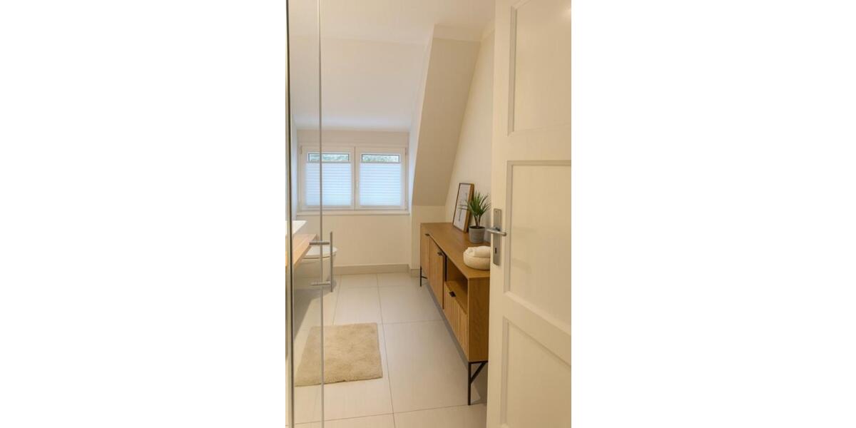 Etagenwohnung Gummersbach - 4 Zimmer, 105 m&sup2;, 1.450&euro; | Angebot:23794936