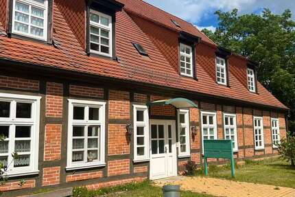 Wohnung Dargun - 2 Zimmer, 50 m&sup2;, 400&euro; | Angebot:21325617