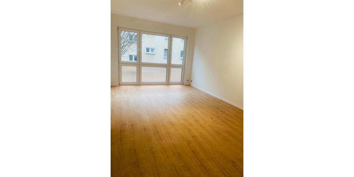 *WG-Neugründung mögl.* 4-Zi-Whg. mit BalkonEBK in Köln-Zollstock 4 zimmer