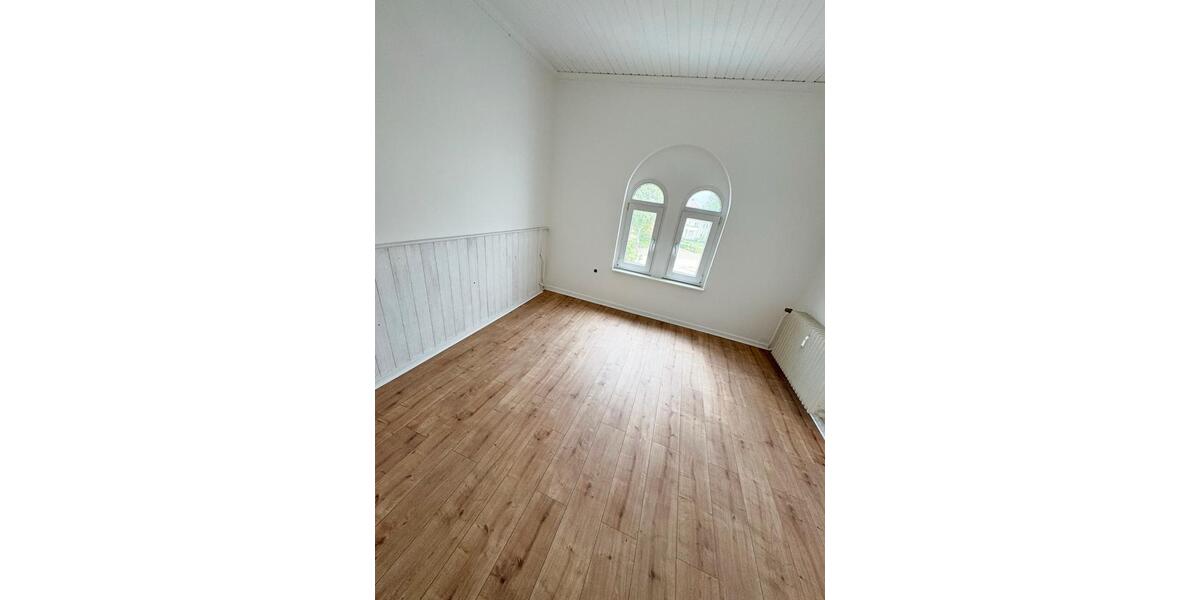 Dachgeschoßwohnung Leopoldshöhe - 4 Zimmer, 950&euro; | Angebot:23669607