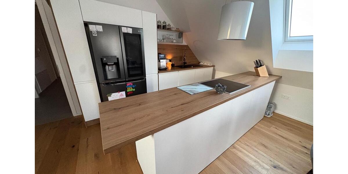 Dachgeschoßwohnung Essenbach - 4 Zimmer, 93 m&sup2;, 1.100&euro; | Angebot:26249069