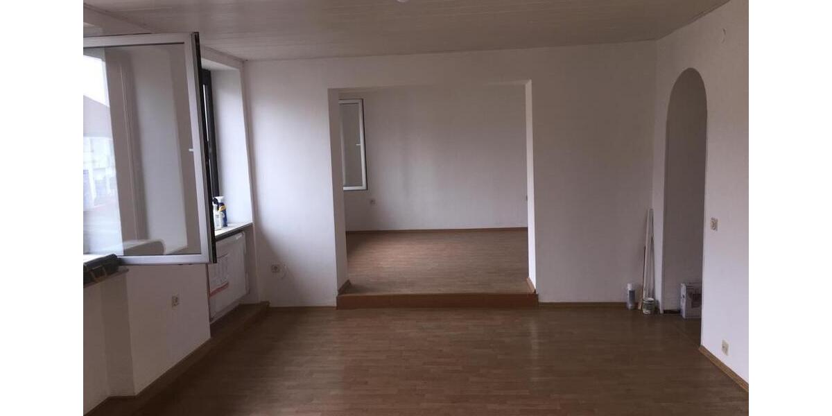 Etagenwohnung Kleinblittersdorf - 5 Zimmer, 120 m&sup2;, 1.050&euro; | Angebot:25431675