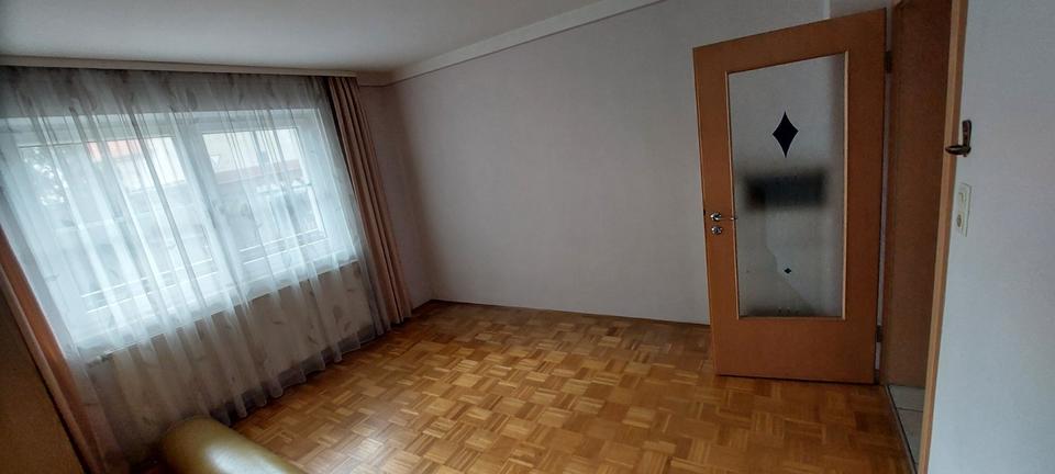 Erdgeschoßwohnung Burgheim - 3 Zimmer, 104 m&sup2;, 850&euro; | Angebot:25648893