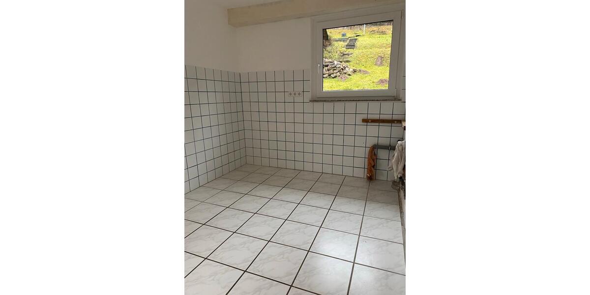 Helle 2-Zimmer-Wohnung mit Südbalkon und großem Garten 2 zimmer