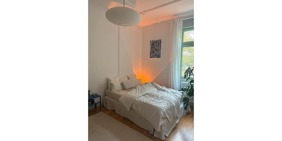 Zwischenmiete: möbliertes Zimmer in zentraler Lage 4 zimmer