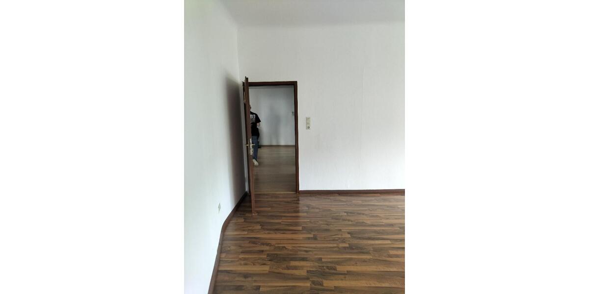 Etagenwohnung Stuttgart Bad Cannstatt - 4 Zimmer, 120 m&sup2;, 1.480&euro; | Angebot:25311118