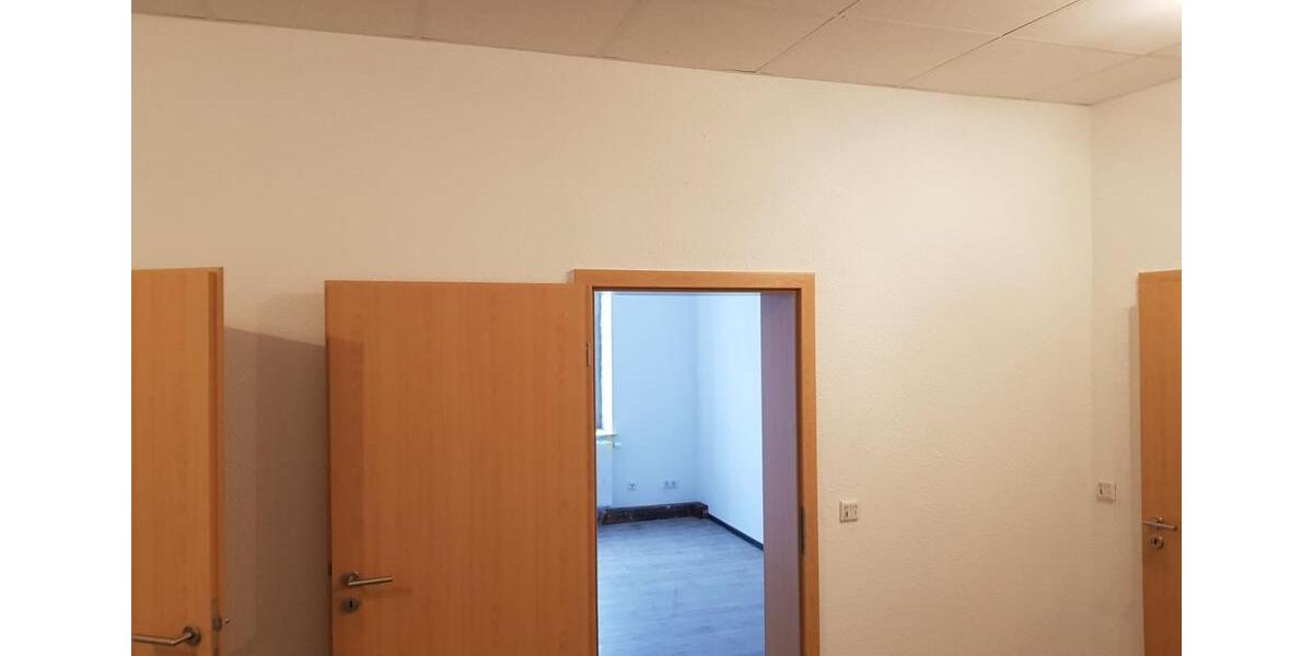 Etagenwohnung Neustadt in Sachsen - 5 Zimmer, 160 m&sup2;, 960&euro; | Angebot:25723747