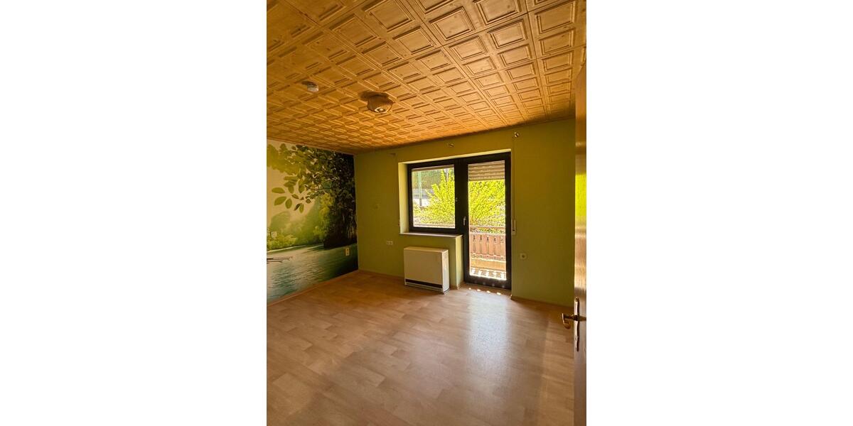 Etagenwohnung Hünfeld - 4 Zimmer, 104 m&sup2;, 750&euro; | Angebot:26395121