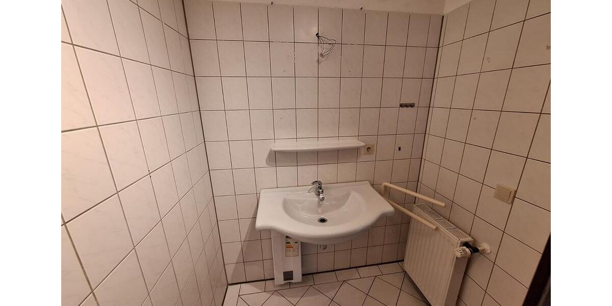 2-Zimmer-Wohnung mit Balkon – ruhige Lage in Barby 2 zimmer