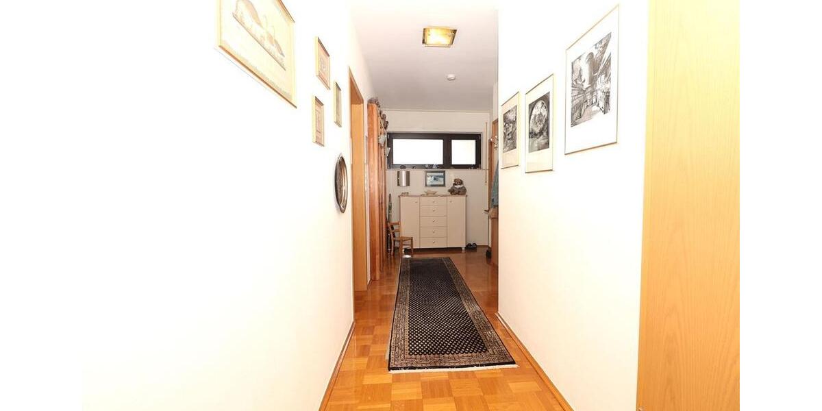 Etagenwohnung Eschwege - 2 Zimmer, 104 m&sup2;, 790&euro; | Angebot:23687432