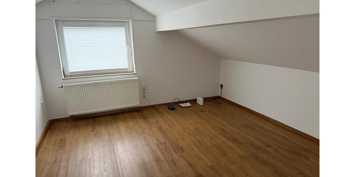 Dachgeschoßwohnung Beckum - 2 Zimmer, 48 m&sup2;, 550&euro; | Angebot:25047325
