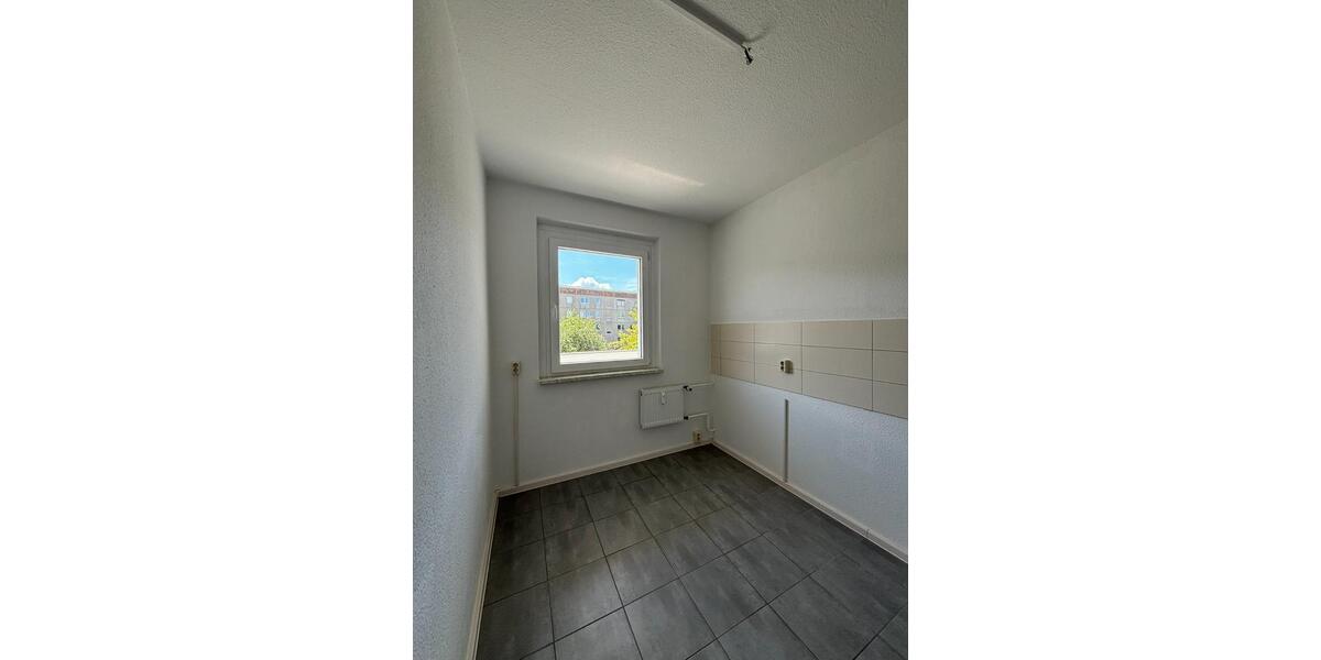 Etagenwohnung Gräfenhainichen - 3 Zimmer, 70 m&sup2;, 440&euro; | Angebot:23566519
