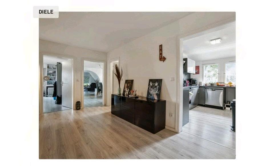 Etagenwohnung Remscheid Lüttringhausen - 6 Zimmer, 230 m&sup2;, 2.200&euro; | Angebot:26349072