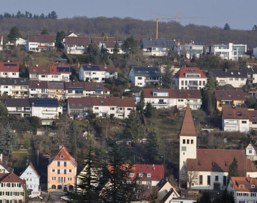 möbl. Zim in einer Dachwhg, 3er WG free-Wifi U2 WM Spm