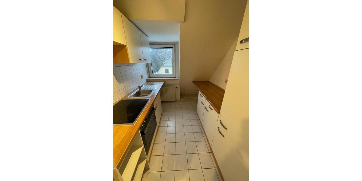 Dachgeschoßwohnung Flensburg Fruerlund - 2 Zimmer, 35 m&sup2;, 497&euro; | Angebot:24976839
