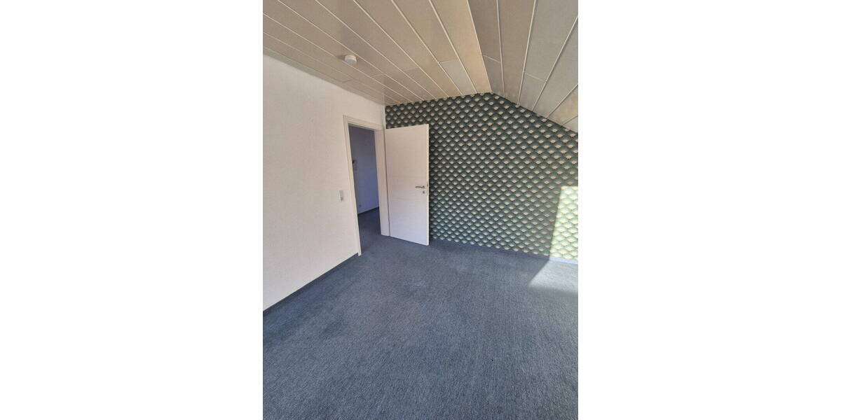 Etagenwohnung Eberdingen Nussdorf - 3 Zimmer, 85 m&sup2;, 750&euro; | Angebot:26740900