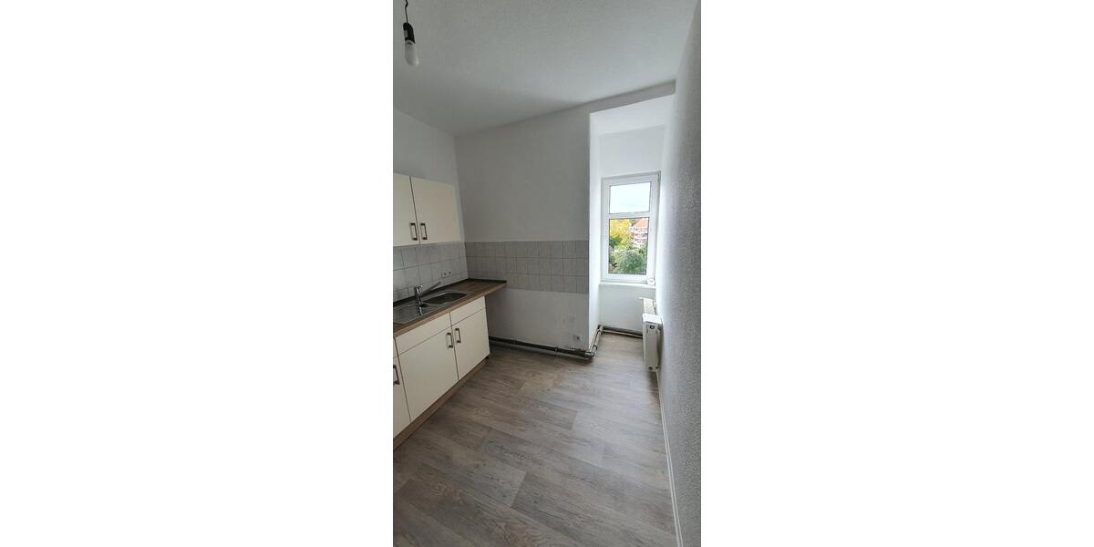 Dachgeschoßwohnung Halberstadt - 2 Zimmer, 48 m&sup2;, 300&euro; | Angebot:26517379