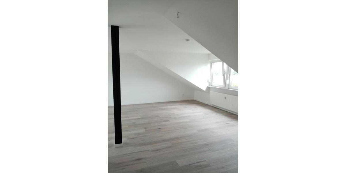 Dachgeschoßwohnung Troisdorf Altenrath - 1 Zimmer, 51 m&sup2;, 650&euro; | Angebot:24429808
