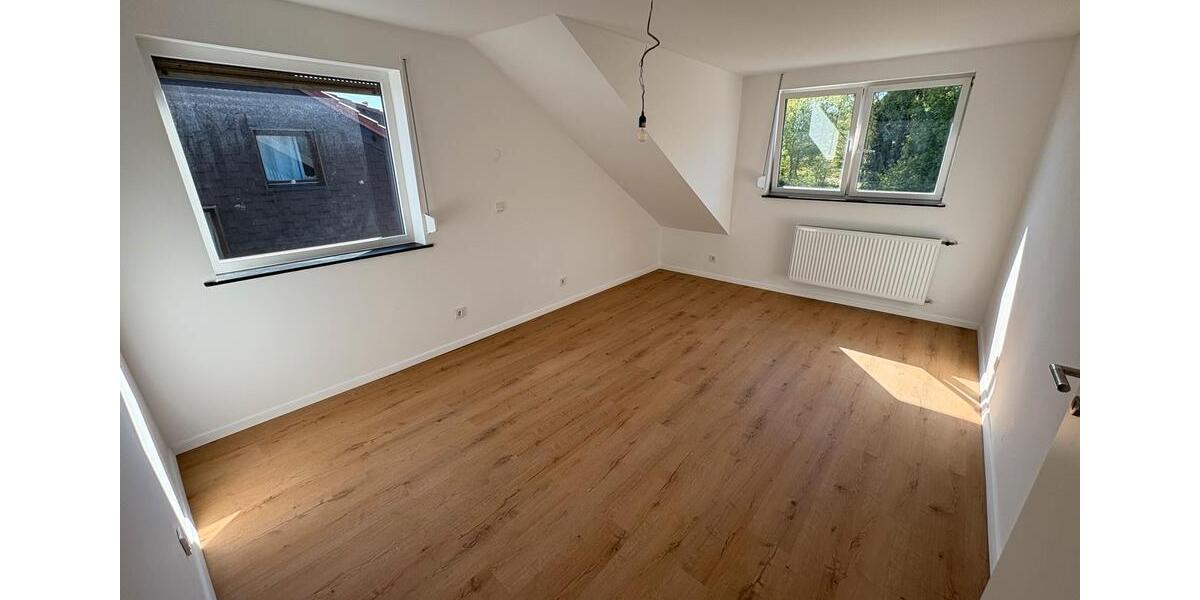 Etagenwohnung Saarlouis - 1 Zimmer, 90 m&sup2;, 900&euro; | Angebot:26600728