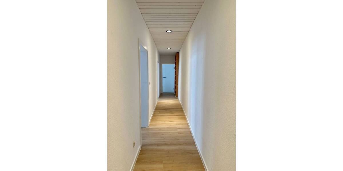 Etagenwohnung Wiesbaden Mitte - 2 Zimmer, 69 m&sup2;, 759&euro; | Angebot:26797013