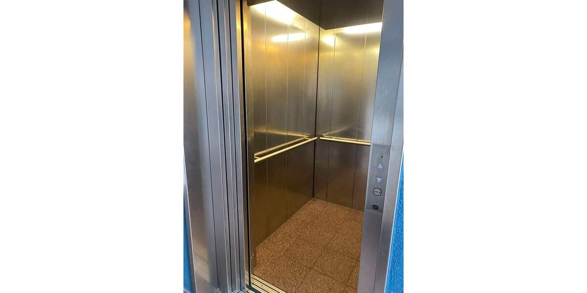 Etagenwohnung Erfurt Löbervorstadt - 2 Zimmer, 66 m&sup2;, 765&euro; | Angebot:24874581