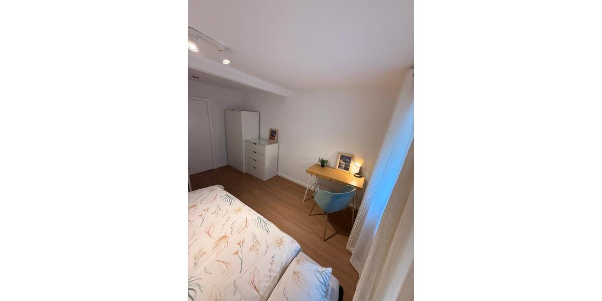 Wohnen auf Zeit Hamburg Langenhorn - 6 Zimmer, 126 m&sup2;, 680&euro; | Angebot:26610182