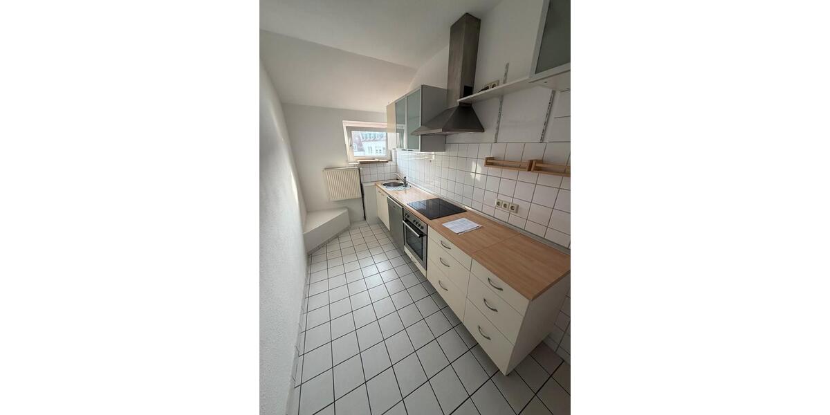 Wohnen auf Zeit Bielefeld - 3 Zimmer, 90 m&sup2;, 400&euro; | Angebot:25864036