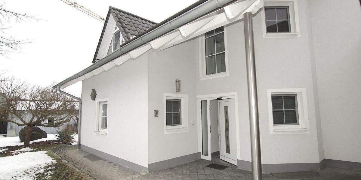 Doppelhaushälfte Lupburg - 4 Zimmer, 170 m&sup2;, 1.440&euro; | Angebot:25744435