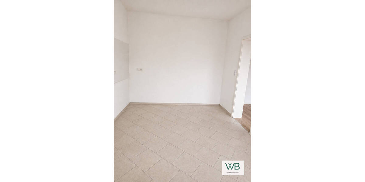 Etagenwohnung Helmstedt - 5 Zimmer, 129 m&sup2;, 1.100&euro; | Angebot:26763384