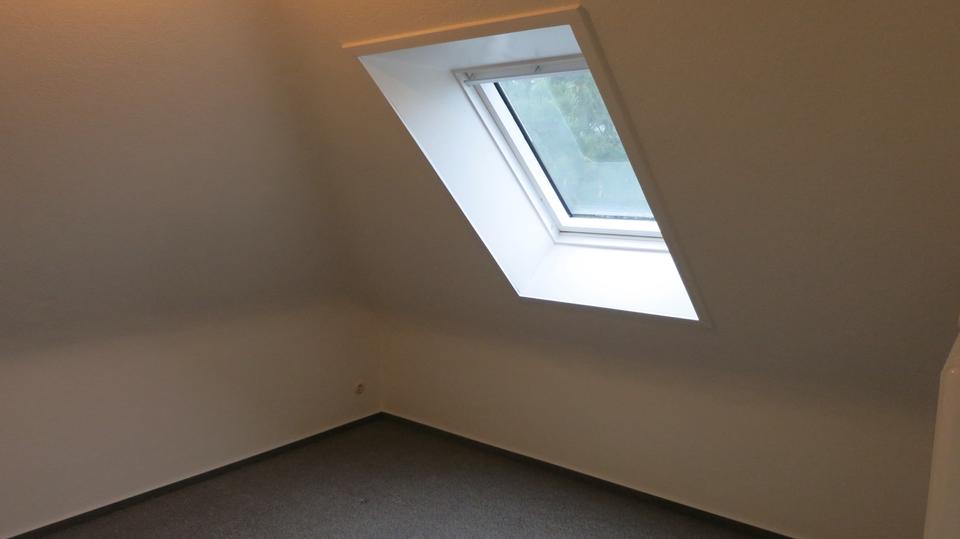 Dachgeschoßwohnung Sittensen - 2.5 Zimmer, 65 m&sup2;, 650&euro; | Angebot:24840226