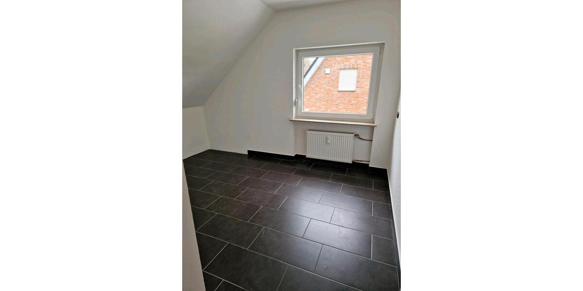 Dachgeschoßwohnung Herzebrock-Clarholz Clarholz - 3 Zimmer, 74 m&sup2;, 600&euro; | Angebot:25929416