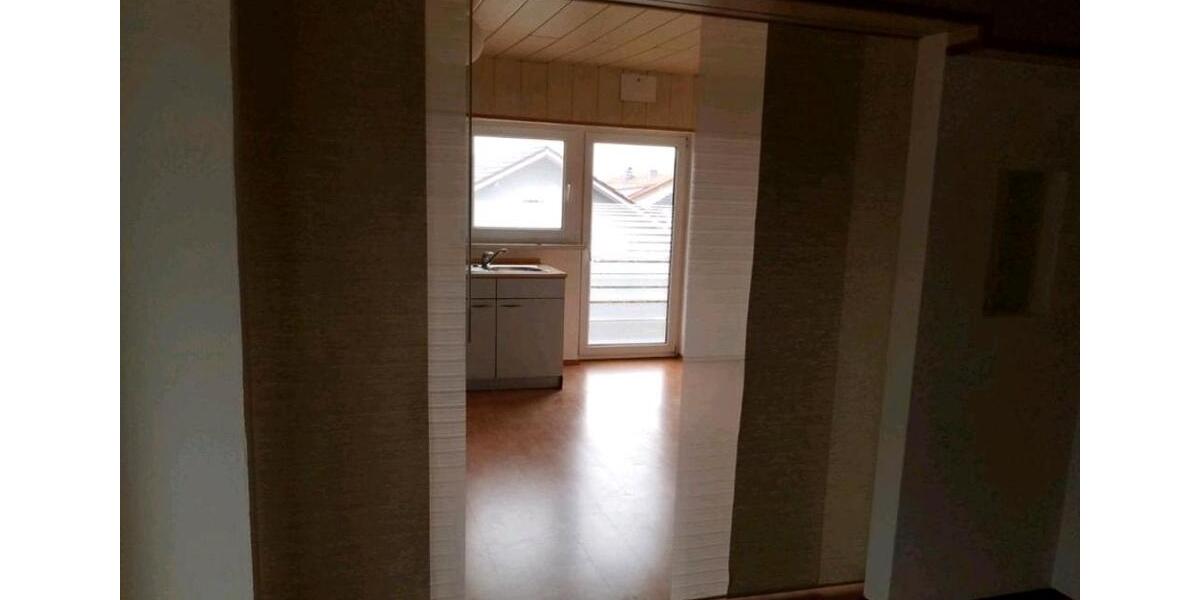 Dachgeschoßwohnung Kirchberg im Wald - 2 Zimmer, 74 m&sup2;, 640&euro; | Angebot:26598083