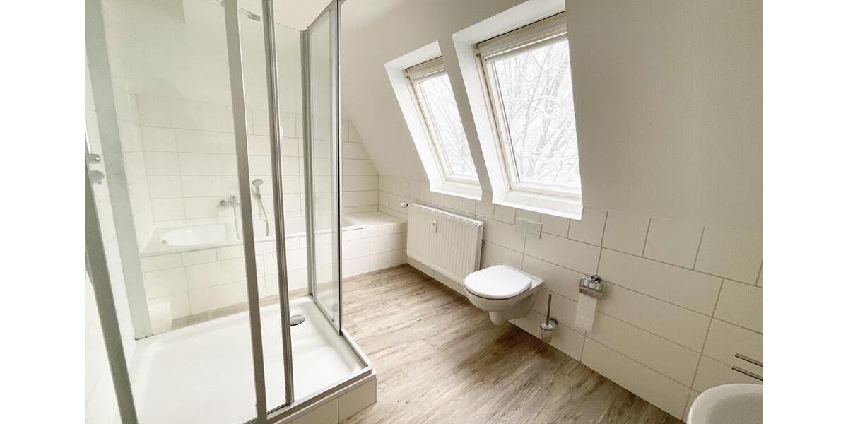 Dachgeschoßwohnung Niebüll - 3 Zimmer, 101 m&sup2;, 945&euro; | Angebot:24429241