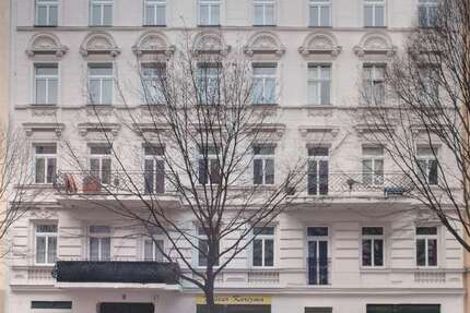 Wohnung Berlin Moabit - 2 Zimmer, 71 m&sup2;, 1.090&euro; | Angebot:27467512