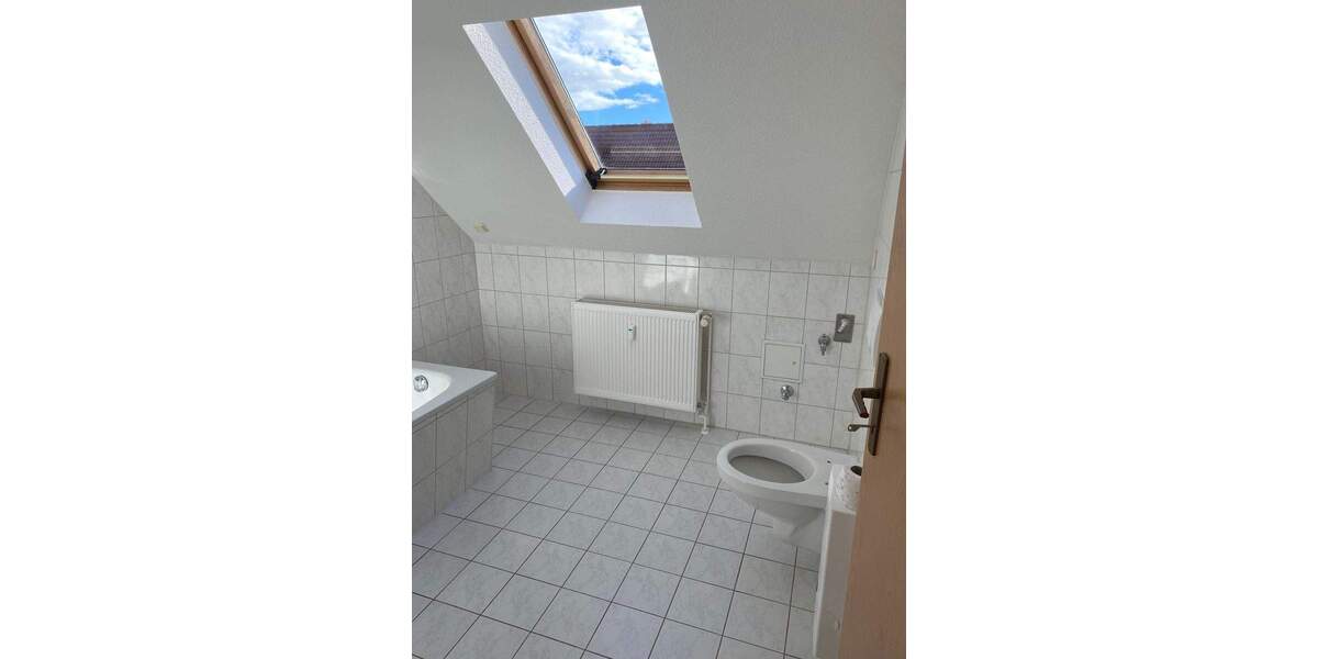 Etagenwohnung Wolmirstedt - 3 Zimmer, 77 m&sup2;, 500&euro; | Angebot:25245571