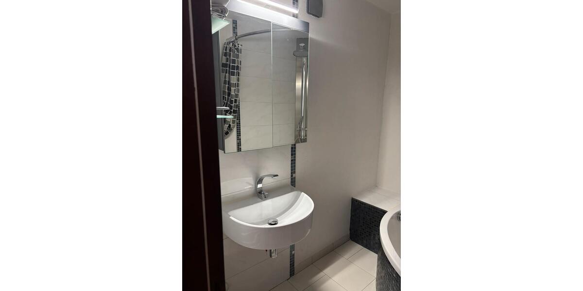 Etagenwohnung Ulm Söflingen - 4 Zimmer, 105 m&sup2;, 590&euro; | Angebot:25378382