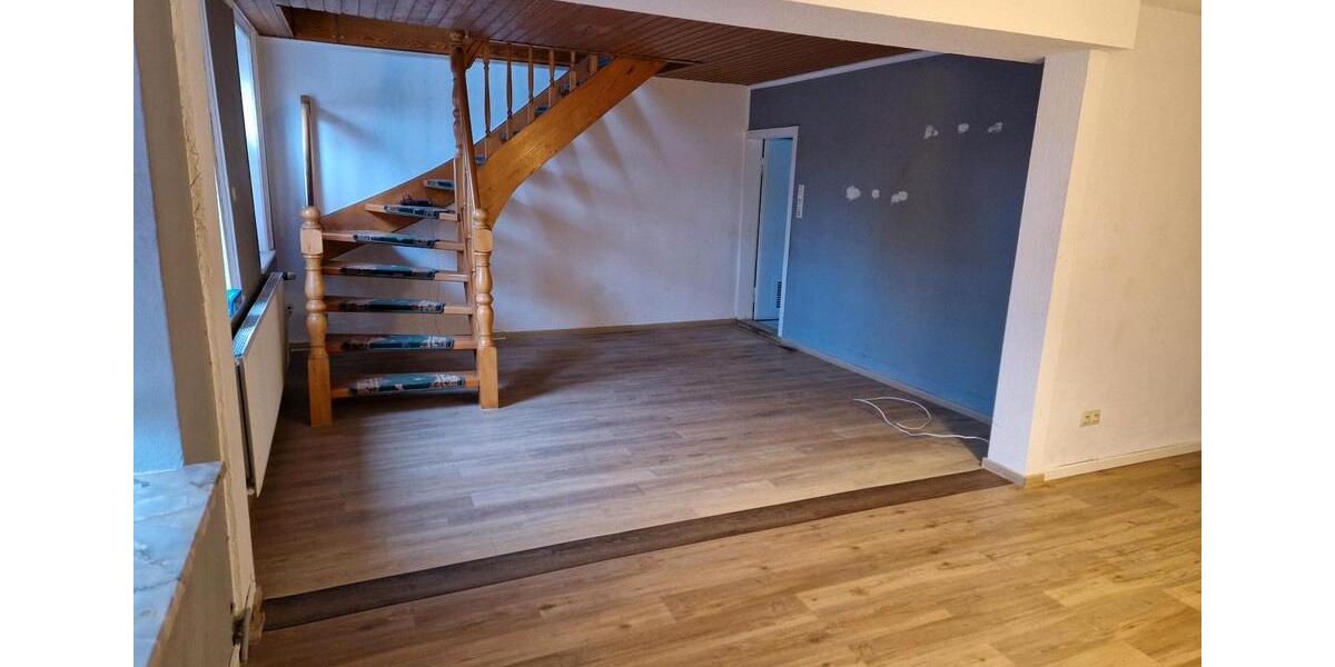 Maisonettenwohnung Lüder - 4 Zimmer, 100 m&sup2;, 700&euro; | Angebot:24764064