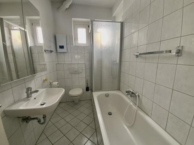 Etagenwohnung Gelsenkirchen - 3 Zimmer, 110 m&sup2;, 660&euro; | Angebot:26663111