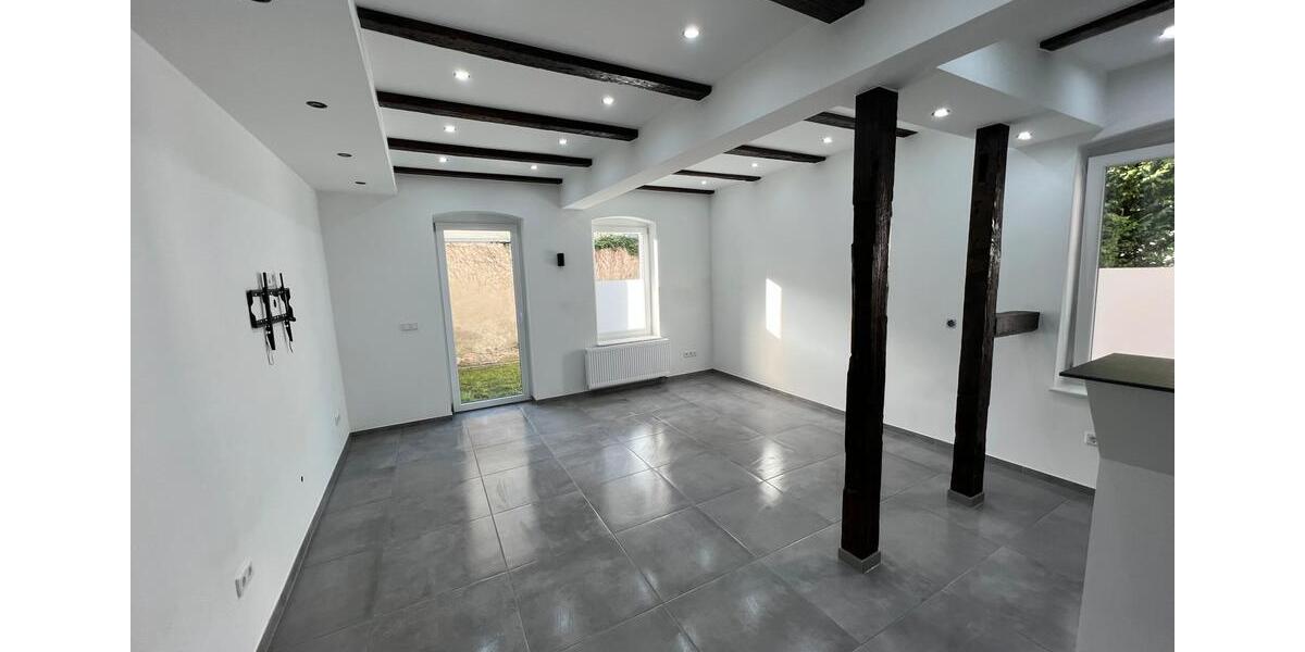 Hochparterre Herford - 1 Zimmer, 51 m&sup2;, 495&euro; | Angebot:25861345