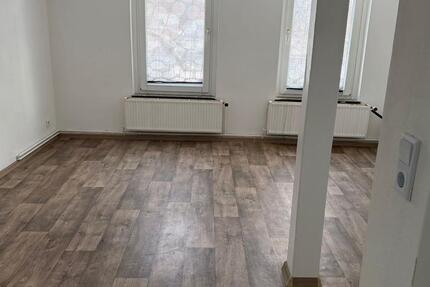 Schöne helle große Wohnung - kernsaniert - Helmstedt 7 zimmer