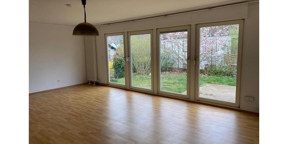 Einfamilienhaus Kaiserslautern Einsiedlerhof - 7 Zimmer, 193 m&sup2;, 1.800&euro; | Angebot:26215847